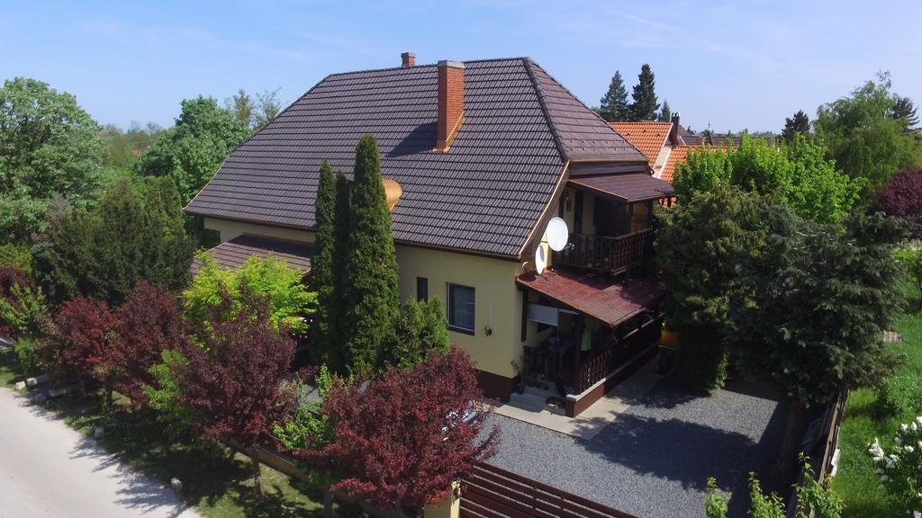Balatonszárszó 艾米温德嘉斯旅馆酒店 外观 照片