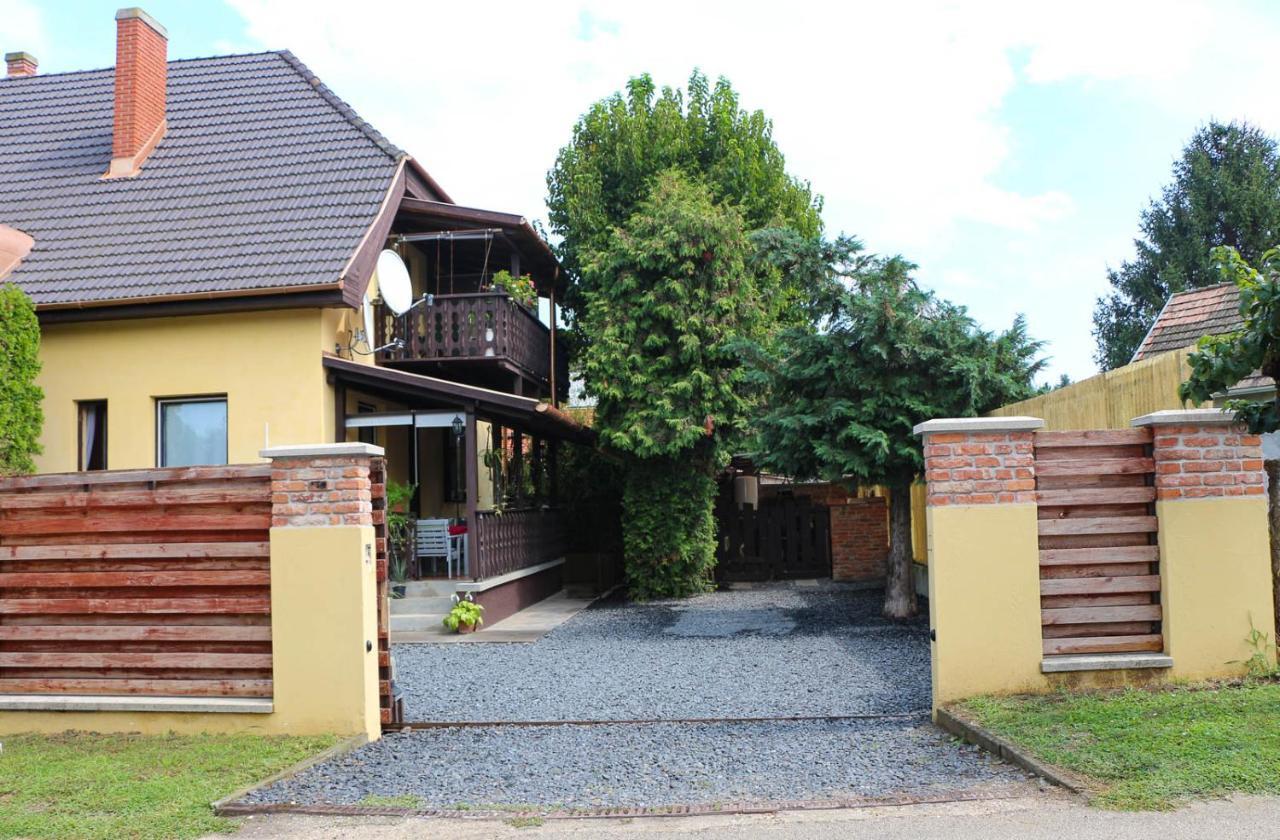 Balatonszárszó 艾米温德嘉斯旅馆酒店 外观 照片